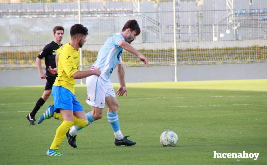Chico se coloca para trasladar el balón. ARCHIVO Chico se coloca para trasladar el balón. ARCHIVO