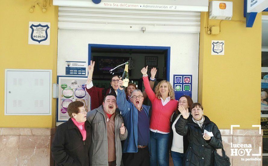 Alegría en la Administración de Lotería nº2 de Rute, donde se vendió el 2º Premio Alegría en la Administración de Lotería nº2 de Rute, donde se vendió el 2º Premio