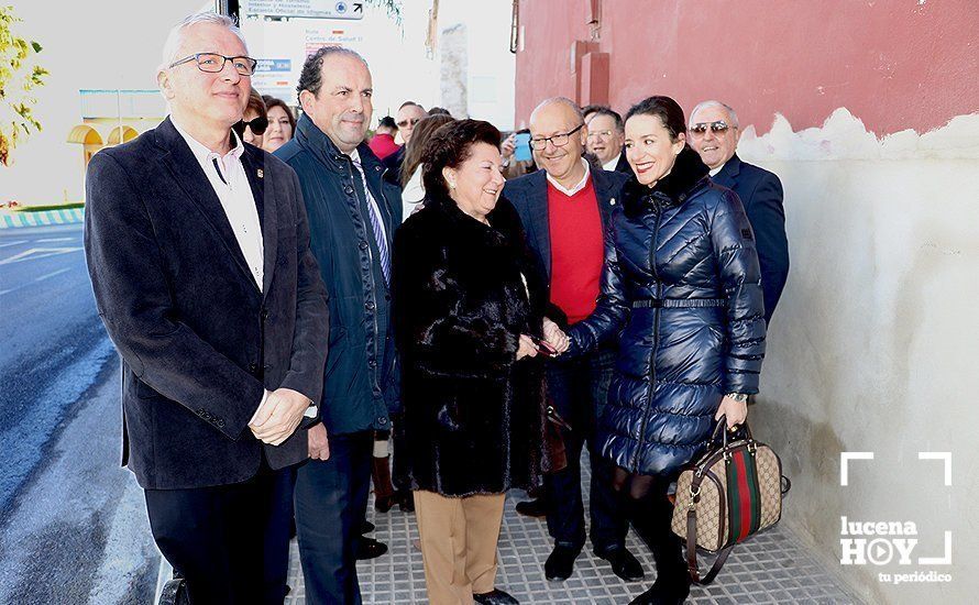 Mª Rosa Picó Soler, hija de Primitivo Picó, junto a las autoridades locales asistentes a la inauguración de la glorieta Mª Rosa Picó Soler, hija de Primitivo Picó, junto a las autoridades locales asistentes a la inauguración de la glorieta
