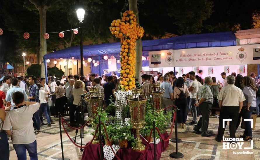 Ambiente de la Cruz de Mayo del amor en la noche de ayer Ambiente de la Cruz de Mayo del amor en la noche de ayer