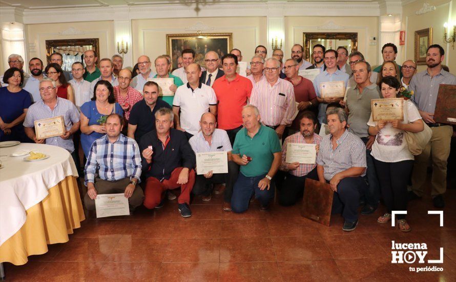 Foto de familia de los donantes lucentinos galardonados en la tarde de ayer Foto de familia de los donantes lucentinos galardonados en la tarde de ayer