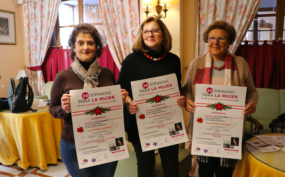 Componentes de la asociación Mujeres en Igualdad durante la presentación Componentes de la asociación Mujeres en Igualdad durante la presentación