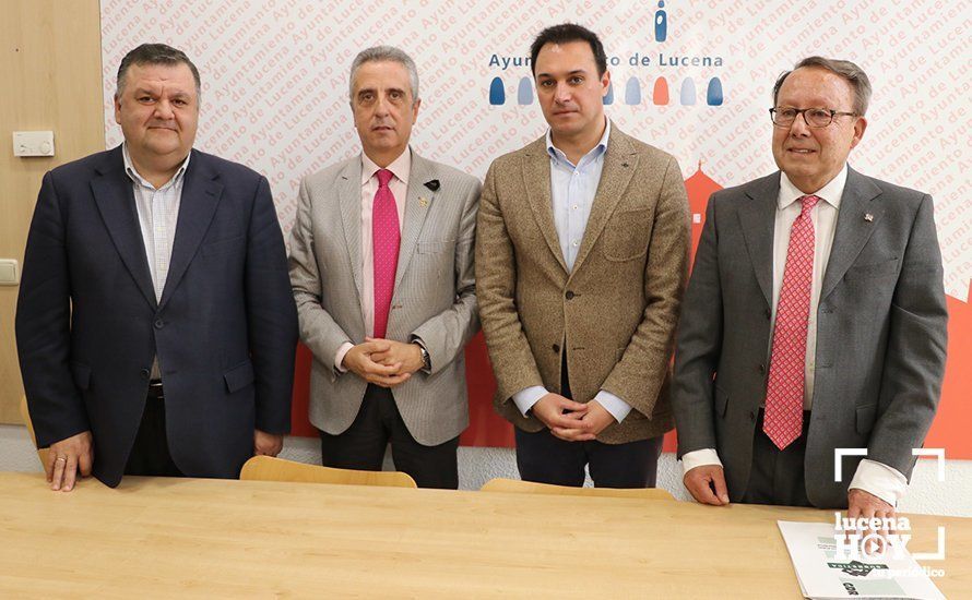 Francisco Zurera, Juan Pérez, Manuel García y José Luis Bergillos hoy en el Ayuntamiento de Lucena Francisco Zurera, Juan Pérez, Manuel García y José Luis Bergillos hoy en el Ayuntamiento de Lucena