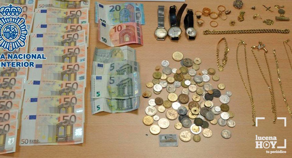Objetos y dinero recuperados Objetos y dinero recuperados