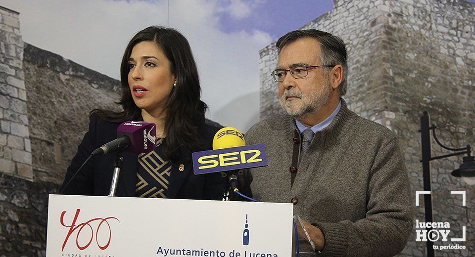 Presentación de las Jornadas de Historia a cargo de Teresa Alonso y José Calvo Poyato Presentación de las Jornadas de Historia a cargo de Teresa Alonso y José Calvo Poyato