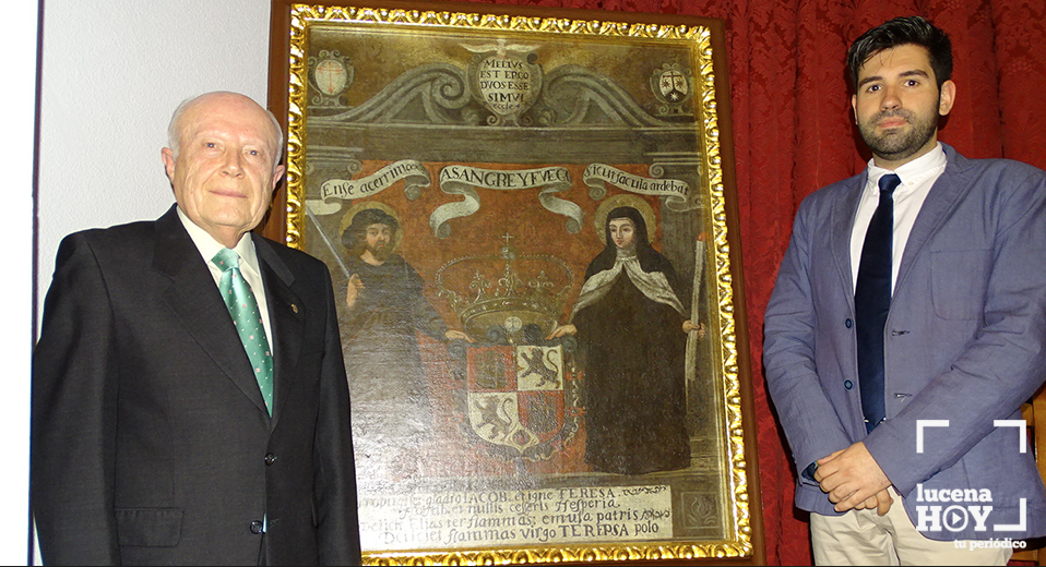 José Luis Sánchez Arjona y José Daniel Henares junto al cuadro restaurado José Luis Sánchez Arjona y José Daniel Henares junto al cuadro restaurado