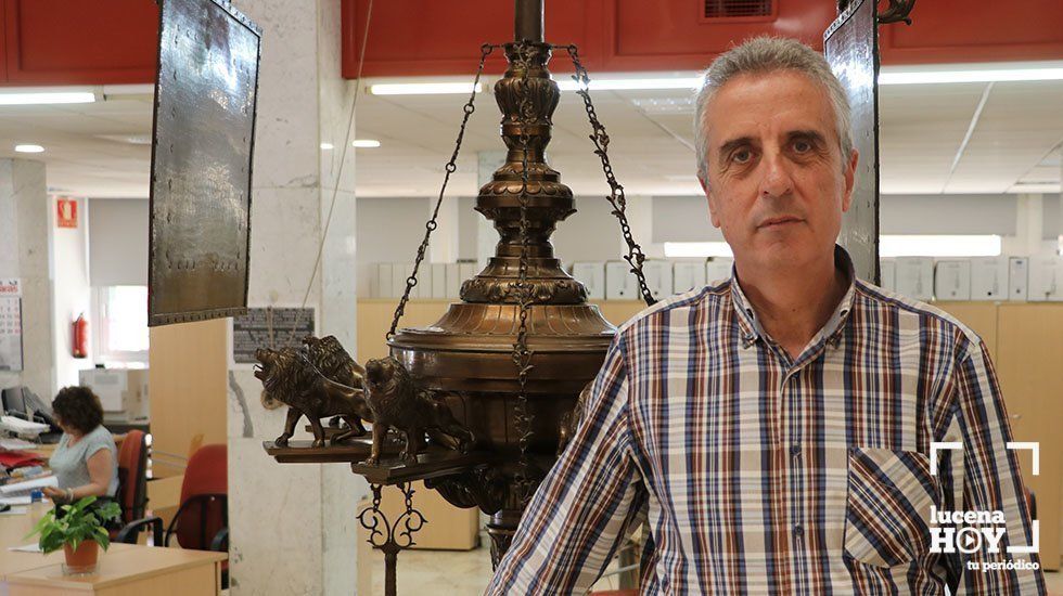 El alcalde de Lucena infunde ánimo a la población y agradece el esfuerzo de todos "para erradicar una pandemia que está causando mucho dolor"