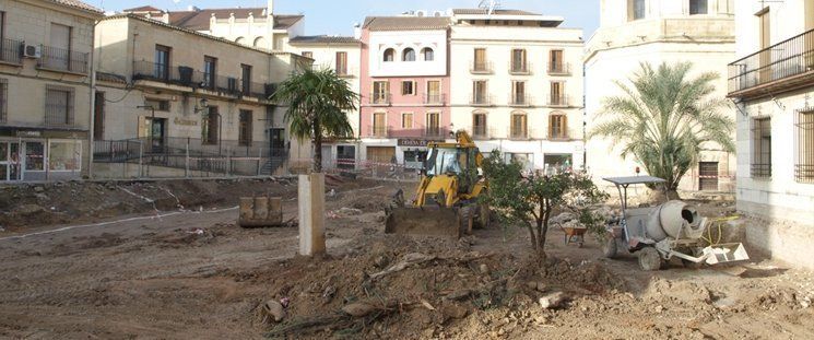 Cultura autoriza la destrucción de algunos restos aparecidos en la plaza de San Miguel