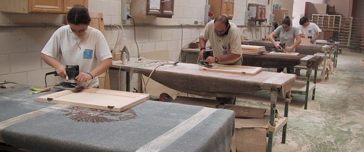 CCOO firma un 1,8% de revisión salarial para el sector de la Madera