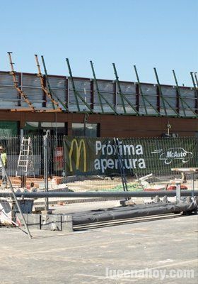 110 personas optan a trabajar en McDonalds, que abrirá en agosto