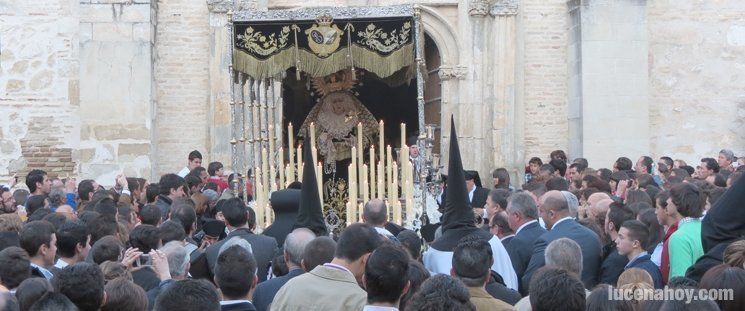 La Virgen de la Soledad recorre las calles de Lucena