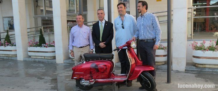 Manuel Pino se lleva la Lambretta de la Ruta Subbética en Vespa