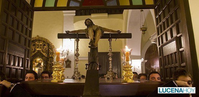 El Crucificado de la Pasión realiza su Solemne Vía Crucis por su barrio (fotos), por J. Ruiz Jiménez