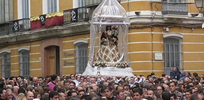 La Virgen de Araceli ya está en San Mateo tras una romería marcada por la lluvia (fotos)