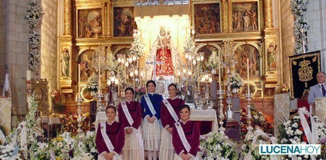 Lucena brinda a la Virgen de Araceli una ofrenda de flores interminable (fotos)
