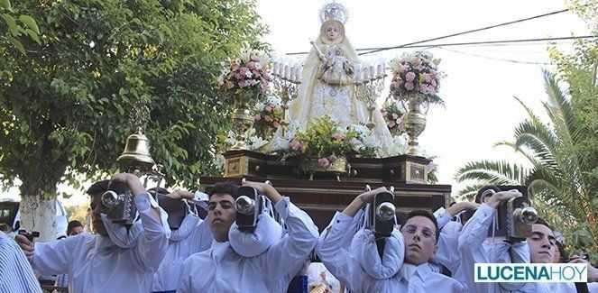 La procesión de la Virgen Luz de Aras abre el calendario de fiestas de verano (fotos)