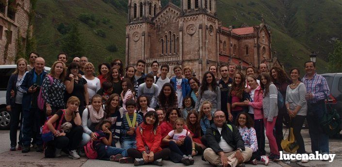 El COF Juan Pablo II de Lucena peregrina al santuario de la Virgen de Covadonga