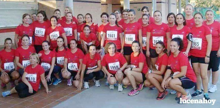 Medio centenar de corredoras del Club Maratón Lucena participan en la X Carrera de la Mujer de Córdoba