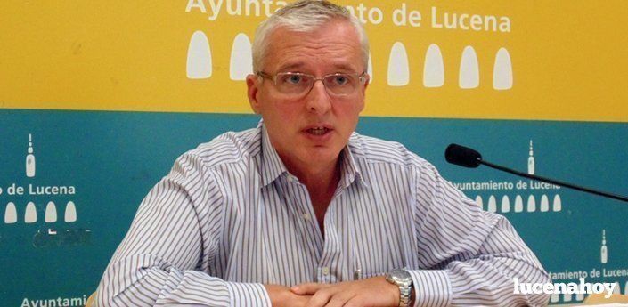 Las tasas por anuncios y escaparates bajarán un 20% y se facilita el pago por actuaciones urbanísticas