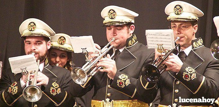 La Agrupación Musical del Stmo. Cristo de la Humillación presenta nuevos uniformes con un concierto (fotos)