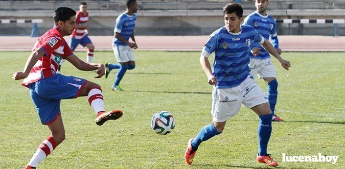 El Lucena CF renueva al lateral izquierdo Antonio Vega por una temporada con opción a otra