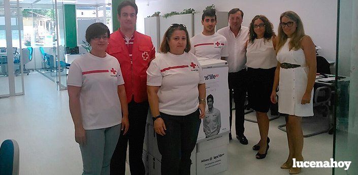 Cruz Roja recibe 63 cajas de alimentos para familias necesitadas de la empresa Alianz Seguros