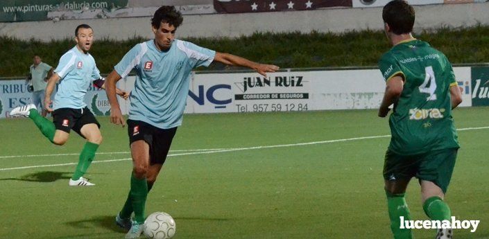 El Ciudad de Lucena olfatea la Tercera División con la victoria frente al Mancha Real (2-0) (fotos)