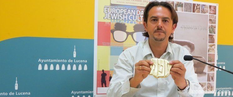 Distintivos de la Red de Juderías para enclaves judíos de Lucena