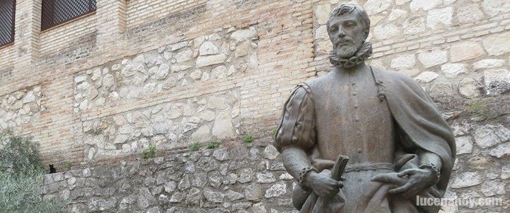 Reportaje: El ayuntamiento identifica erróneamente el busto del Marqués de Comares