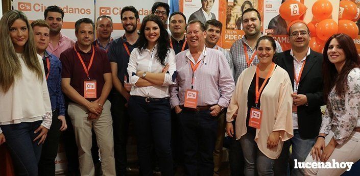 El PSOE acepta los 9 puntos propuestos por Ciudadanos para negociar la investidura de Juan Pérez