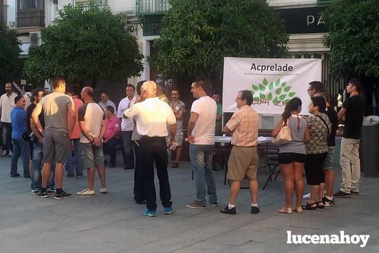 Reunión de ACPRELADE en la Plaza Nueva, hace unas semanas. Reunión de ACPRELADE en la Plaza Nueva, hace unas semanas.