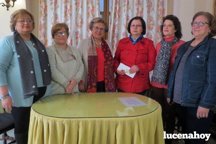 plantillalucenahoyvnuevaMUJERESIGUALDADDONA