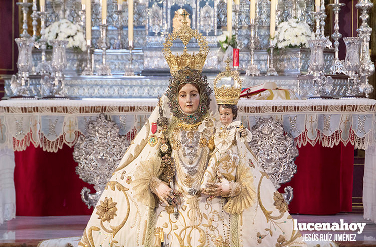 La Virgen de Araceli expuesta en besamanos en la iglesia de San Mateo La Virgen de Araceli expuesta en besamanos en la iglesia de San Mateo