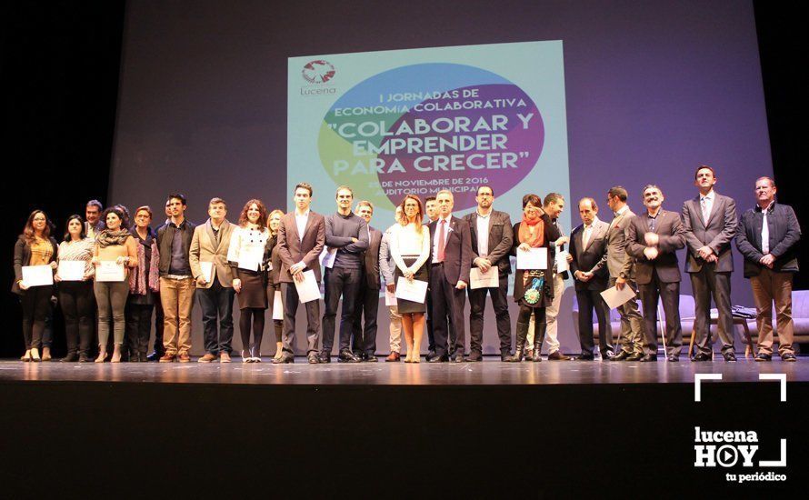 Emprendedores galardonados con los premios Lucena Emprende y autoridades Emprendedores galardonados con los premios Lucena Emprende y autoridades