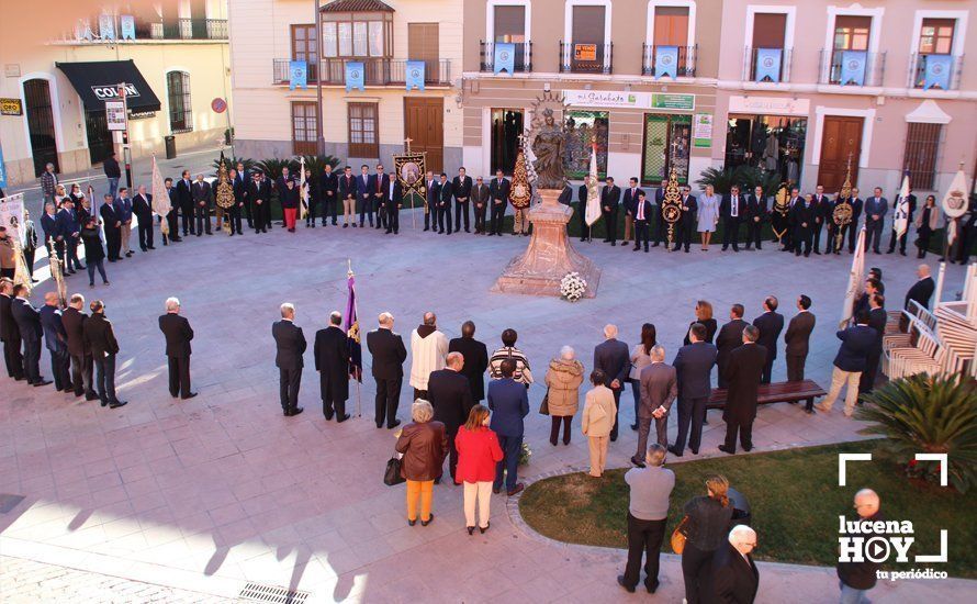Procesión de estandartes ante el monumento a la Inmaculada Concepción, esta mañana Procesión de estandartes ante el monumento a la Inmaculada Concepción, esta mañana