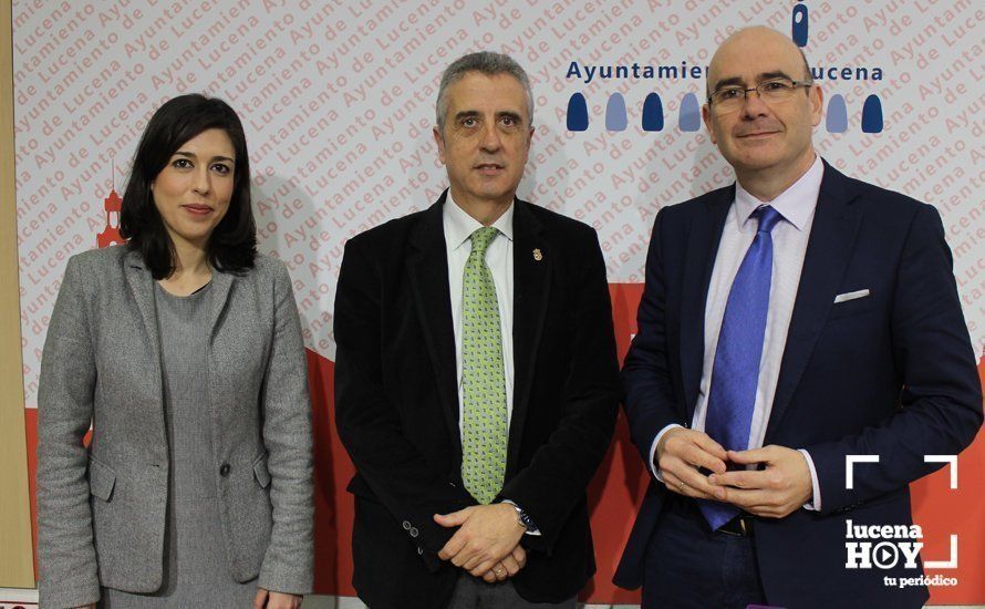 Teresa Alonso, Juan Pérez y Manuel Carmona. Teresa Alonso, Juan Pérez y Manuel Carmona.