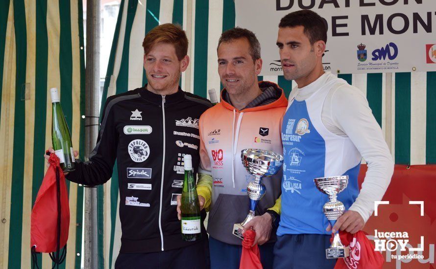 En el centro, Cristóbal García, ganador del Duatlón de Montilla. En el centro, Cristóbal García, ganador del Duatlón de Montilla.