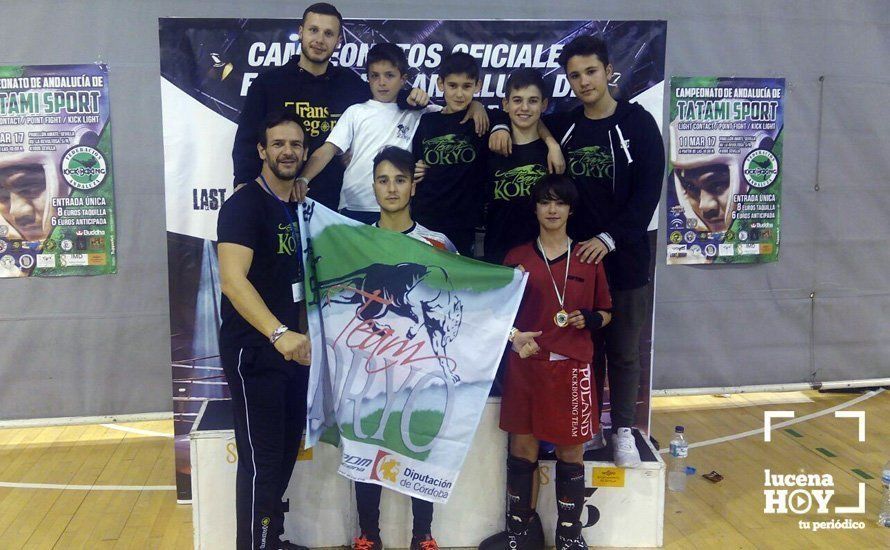 Delegación del Club Koryo presente en el Pabellón Amate.