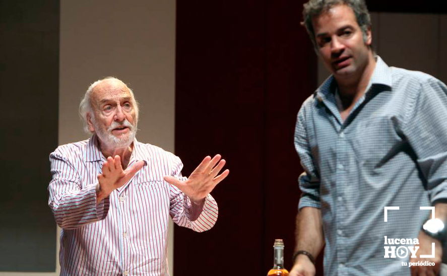 Héctor Alterio, al que podremos ver el miércoles a las 21:00 h. en el Auditorio Municipal con la obra “El Padre” Héctor Alterio, al que podremos ver el miércoles a las 21:00 h. en el Auditorio Municipal con la obra “El Padre”