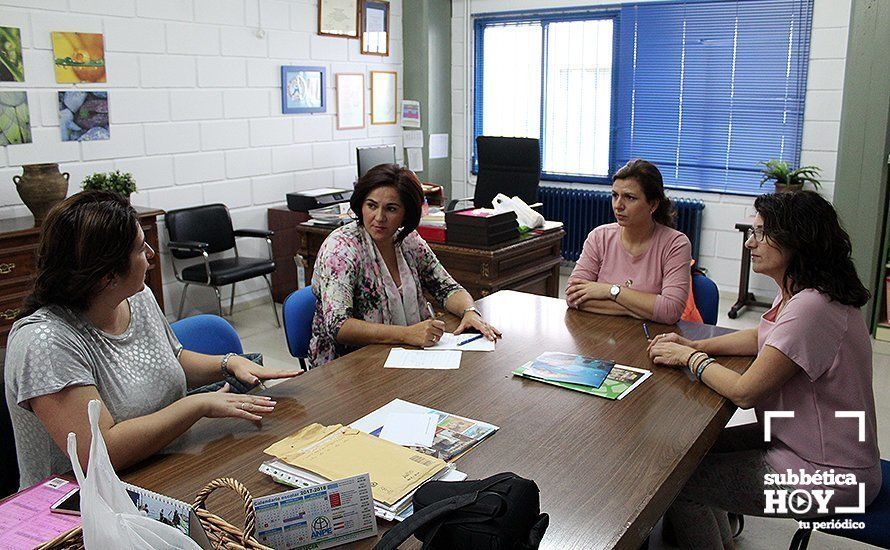 Un momento de la reunión mantenida con la comunidad educativa del CEIP Antonio Machado Un momento de la reunión mantenida con la comunidad educativa del CEIP Antonio Machado