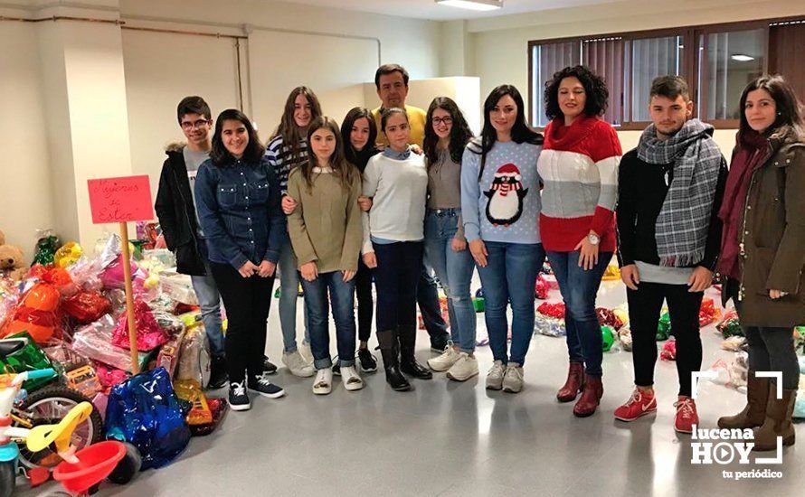Algunos de los alumnos y profesorado del IES sierra de Aras participantes en este proyecto Algunos de los alumnos y profesorado del IES sierra de Aras participantes en este proyecto