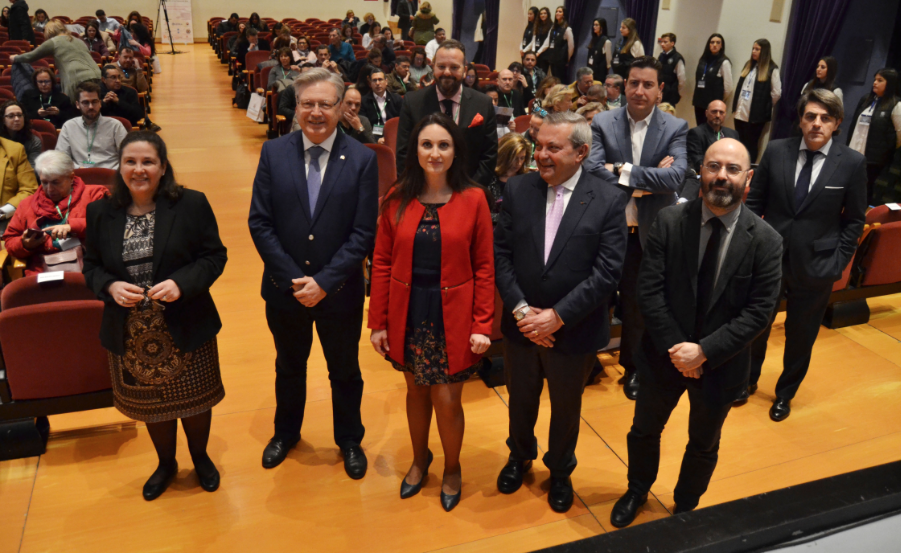 AUTORIDADES PRESENTES EN LA INAUGURACIÓN DE LAS JORNADAS AUTORIDADES PRESENTES EN LA INAUGURACIÓN DE LAS JORNADAS