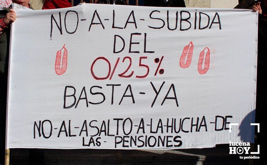 Pancarta en una de las concentraciones por unas pensiones dignas celebradas en el pasado mes de febrero en España