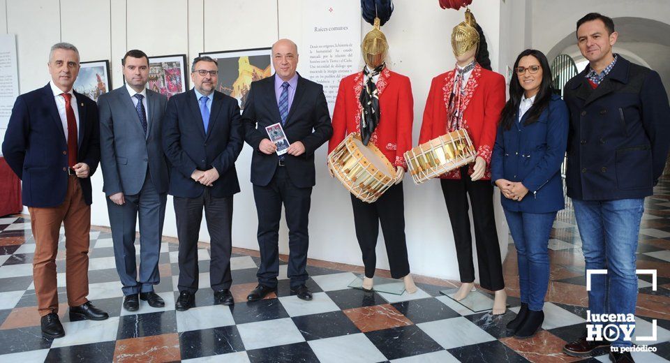 Autoridades asistentes a la inauguración de la exposición Caminos de Pasión en la Diputación de Córdoba Autoridades asistentes a la inauguración de la exposición Caminos de Pasión en la Diputación de Córdoba