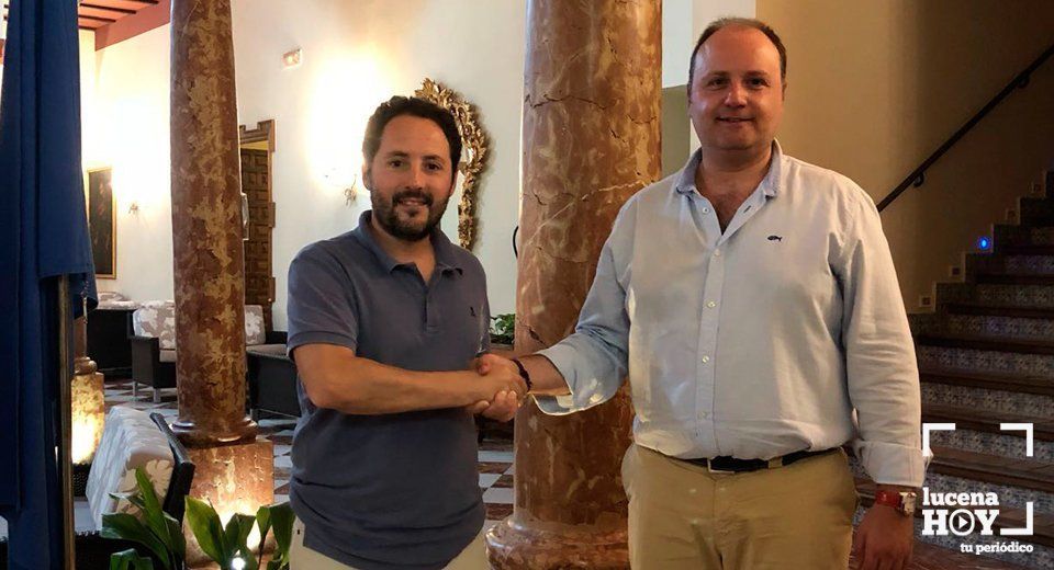 Jesús Pineda cede el mando de la Peña Flamenca de Lucena a César del Espino Jesús Pineda cede el mando de la Peña Flamenca de Lucena a César del Espino