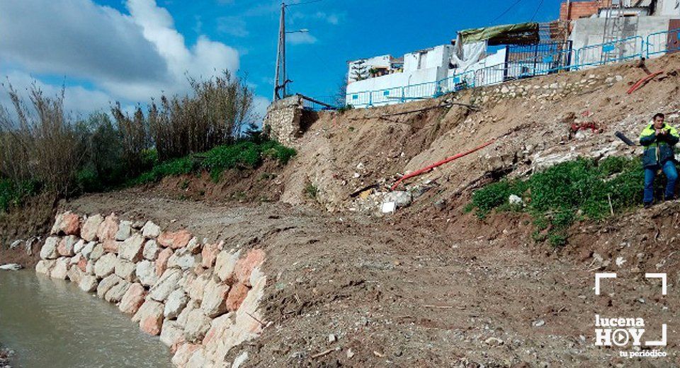 Terreno entre el río y las viviendas de Casatejada en el que se pretende actuar con esta obra Terreno entre el río y las viviendas de Casatejada en el que se pretende actuar con esta obra