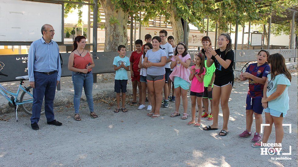 Un momento de la presentación de la actividad en la estación de Las Navas Un momento de la presentación de la actividad en la estación de Las Navas