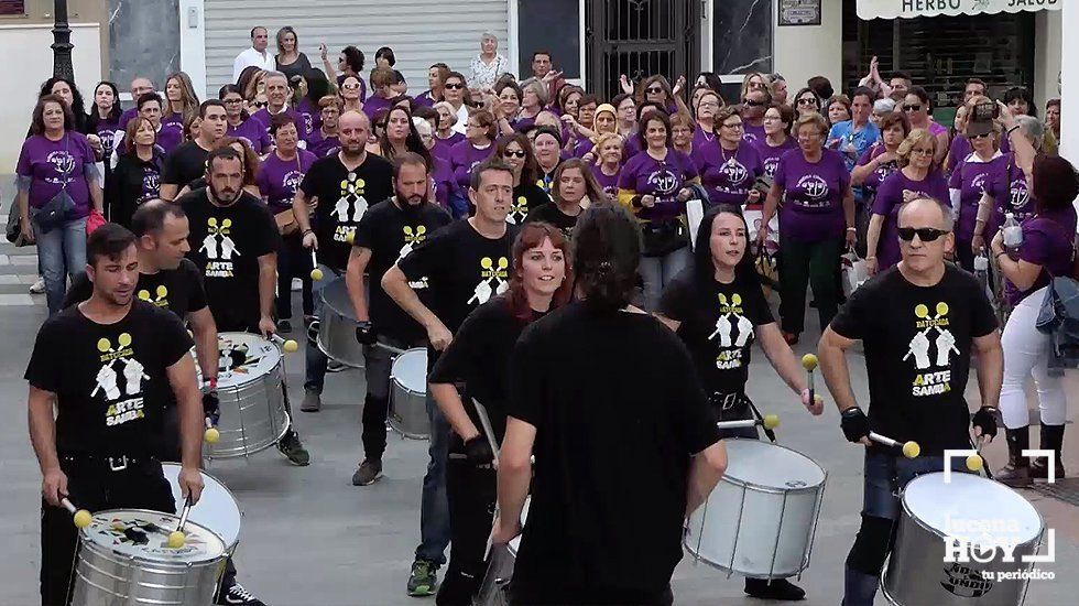 La batucada Arte Samba ha abierto la marcha La batucada Arte Samba ha abierto la marcha