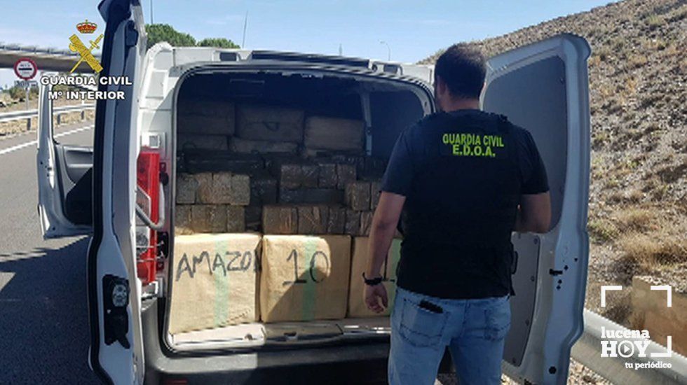Furgoneta interceptada en la A45 a la altura de Benamejí Furgoneta interceptada en la A45 a la altura de Benamejí