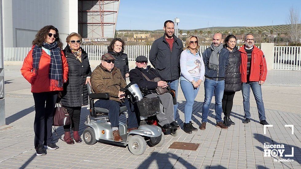 Representantes de algunos de los colectivos que secundan esta petición Representantes de algunos de los colectivos que secundan esta petición